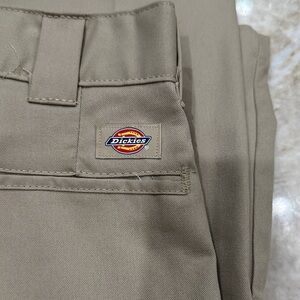 Dickies flex Khaki Utility Trousers NWOT 32/34